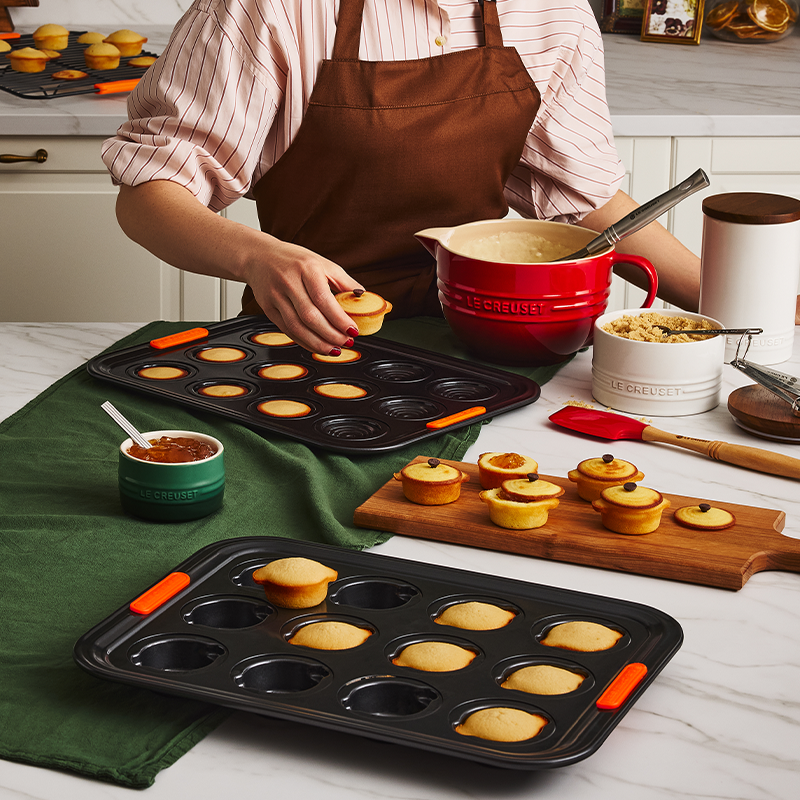 Set of 2 Dutch Oven Cakelet